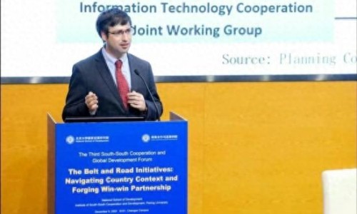 秘魯學者談APEC“中國是全球經(jīng)濟體系中的關鍵角色”（中廣電國際在線）