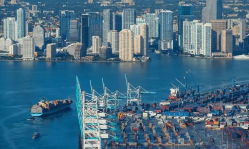 港媒報(bào)道“最依賴對(duì)華貿(mào)易的美國港口依然忐忑不安”（環(huán)球時(shí)報(bào)）